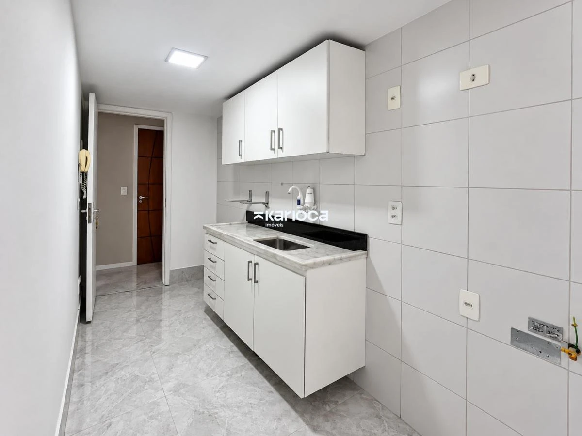Mountain view in a 2-bedroom apartment, 64 m² — photo 20