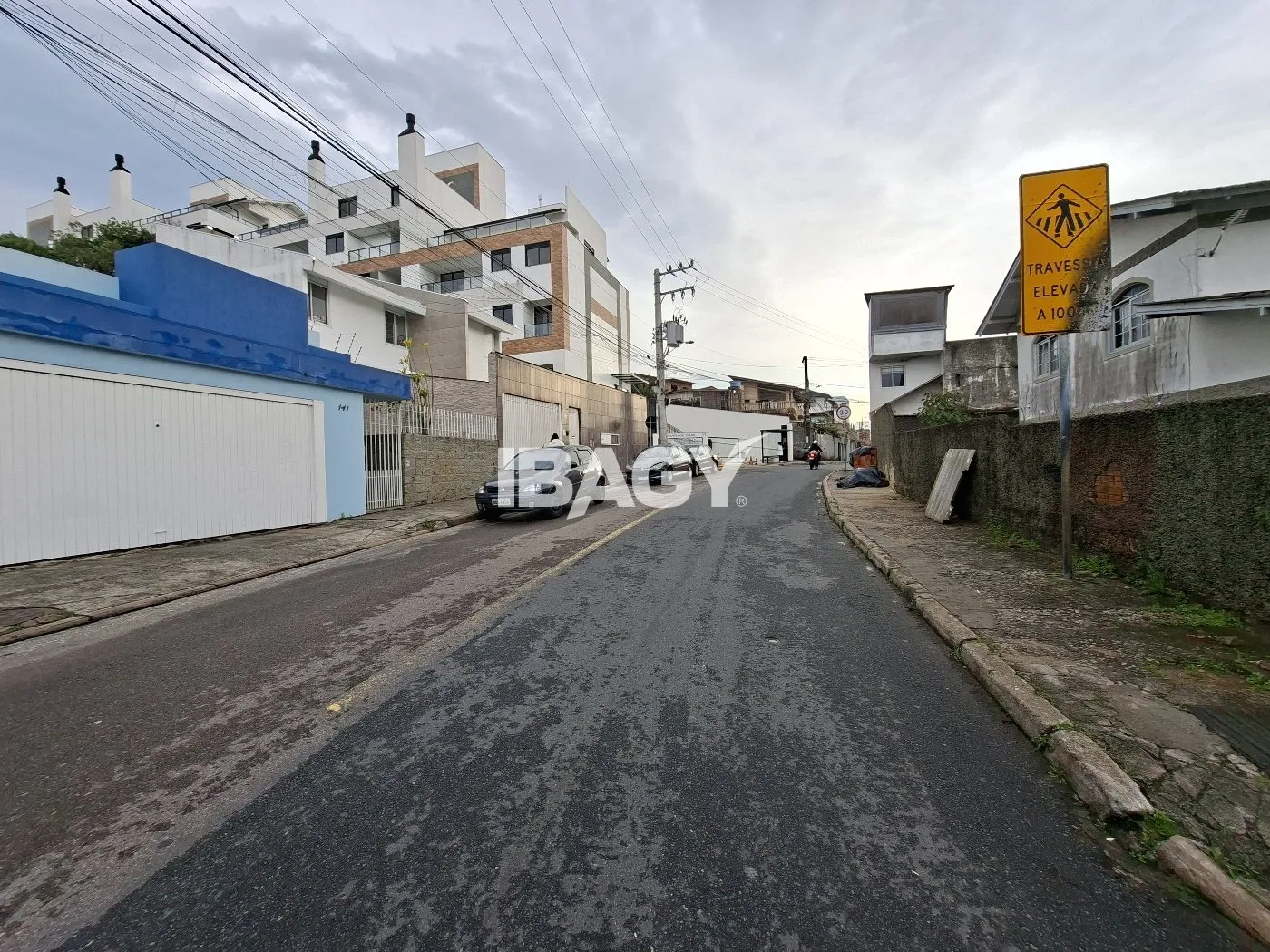 One-bedroom, 30 m² apartment in Florianópolis — photo 9