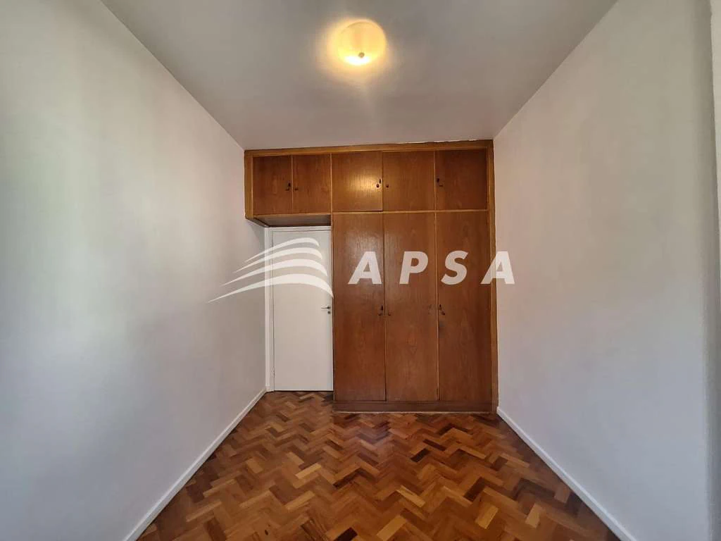 3-bedroom apartment with a separate kitchen — photo 11