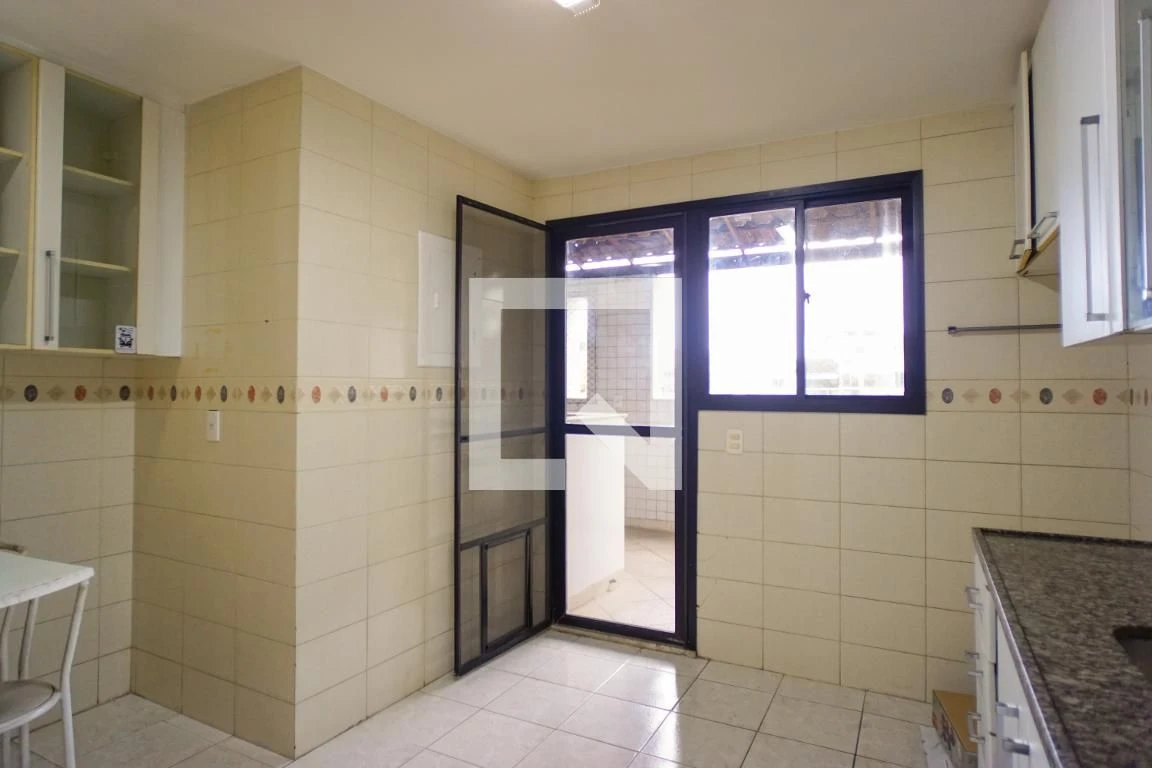 Apartment with 2 bedrooms and 3 bathrooms pets allowed — photo 2