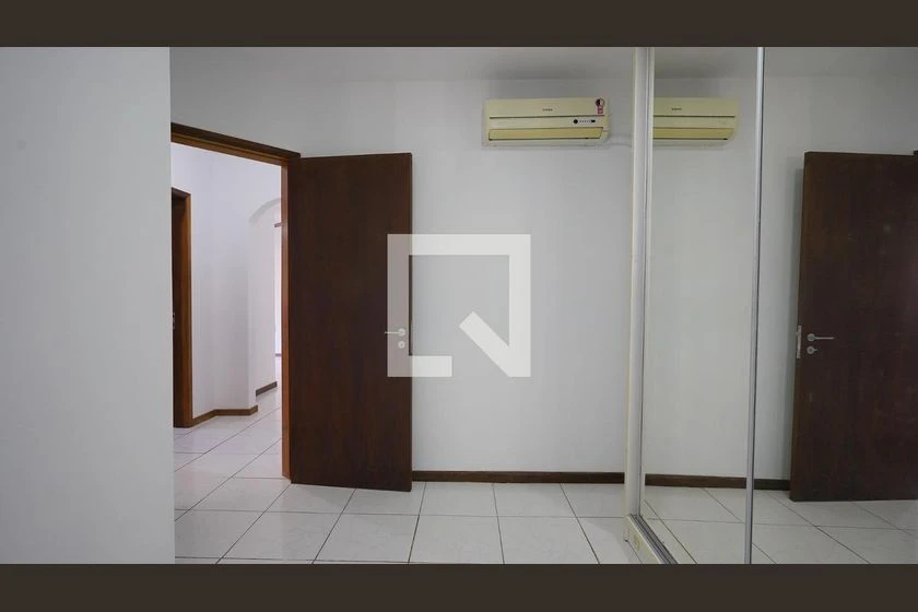 Rental apartment with 3 bedrooms and a balcony — photo 8