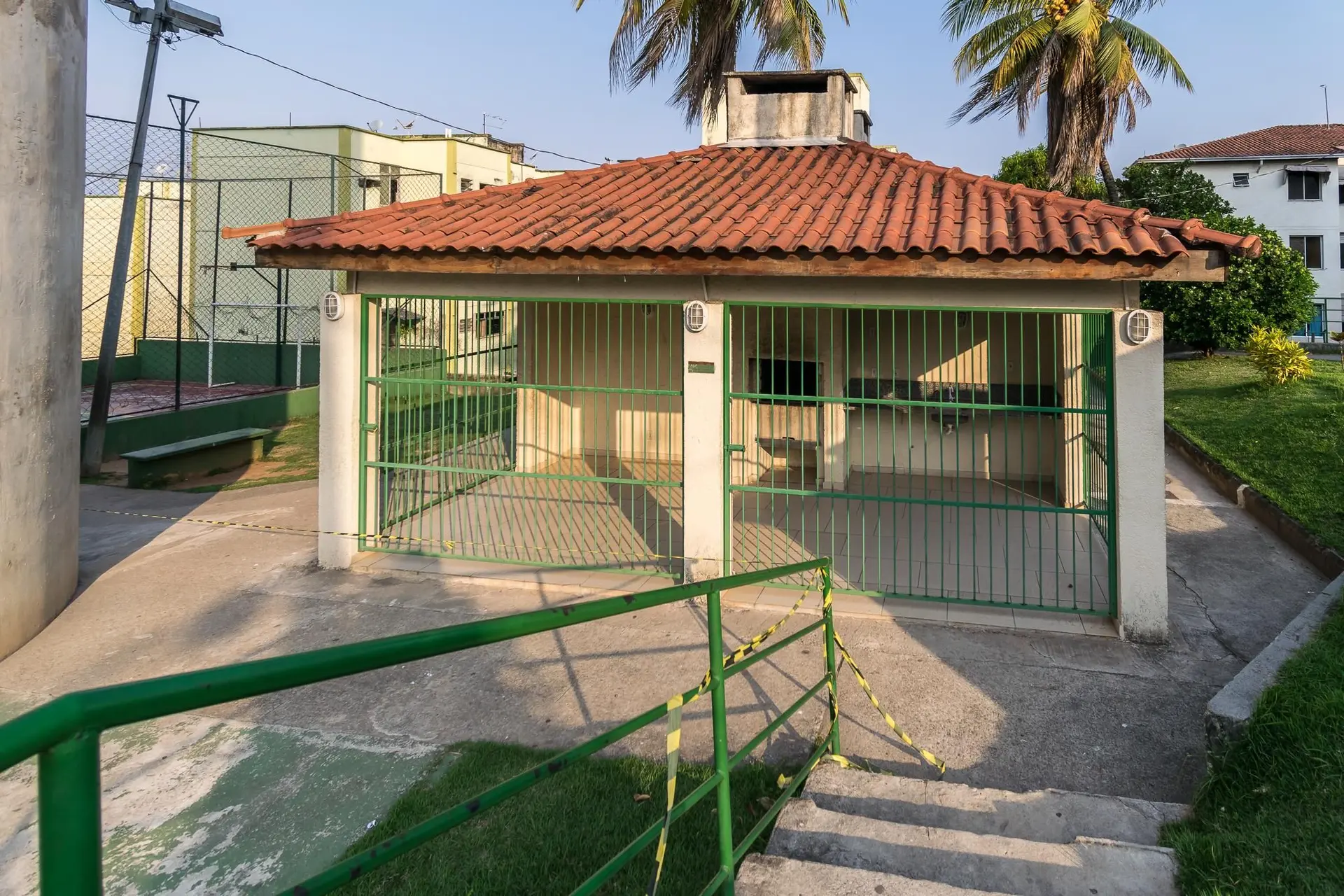 Apartamento amueblado con 2 dormitorios y balcón — photo 4