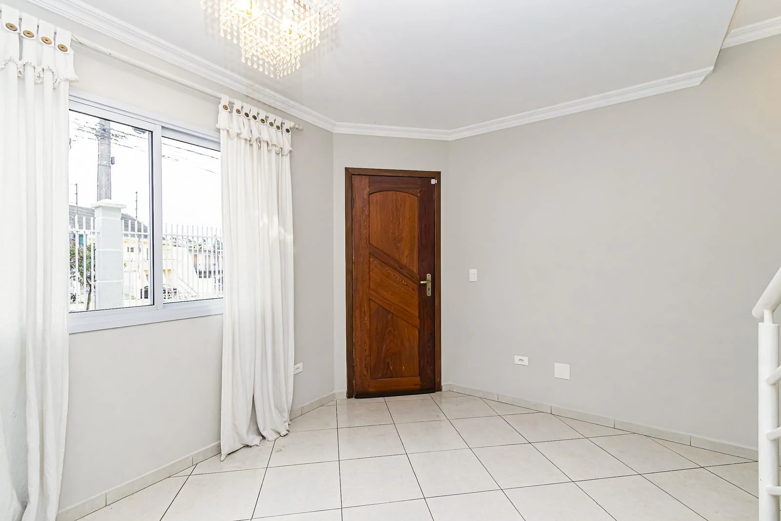 3-bedroom house with a grill on the balcony in Curitiba — photo 10