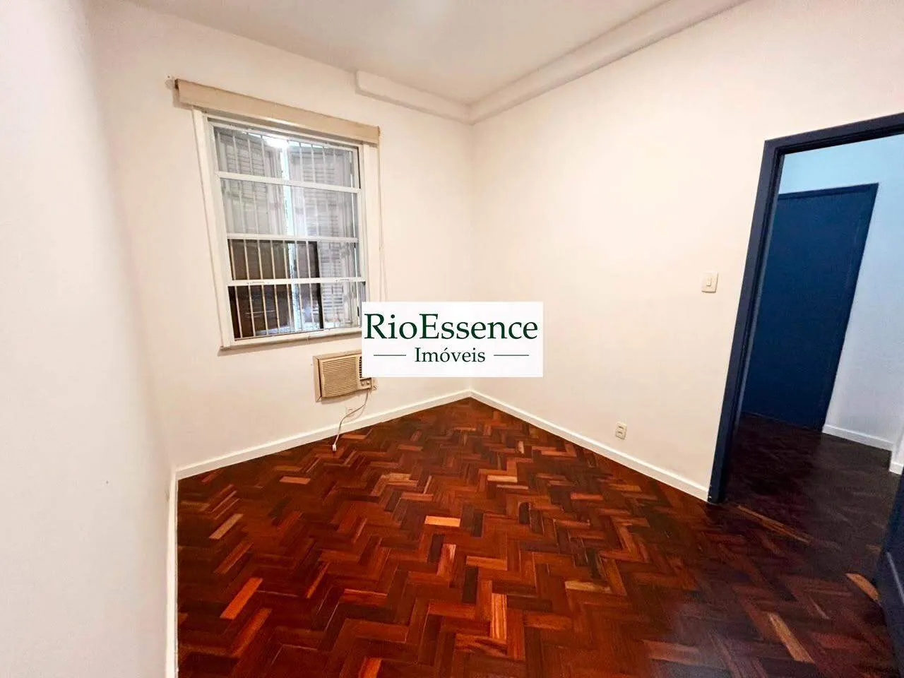 Unfurnished apartment with 2 bedrooms and 2 bathrooms — photo 4