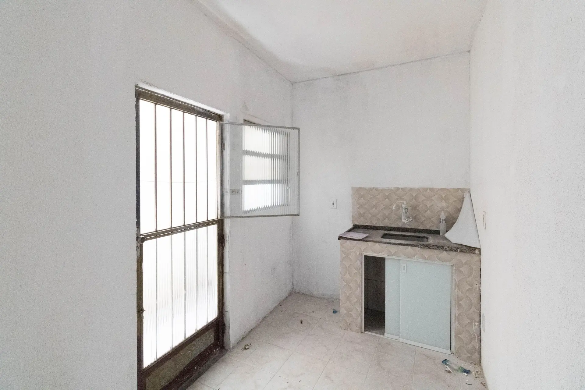 One-bedroom, 90 m² house in Rio de Janeiro — photo 2