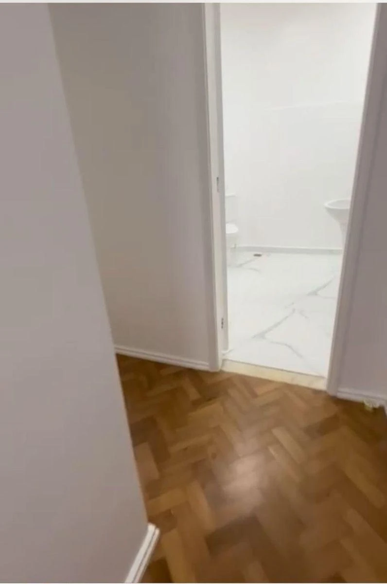 100 m² apartment with 3 bedrooms and a separate kitchen — photo 4