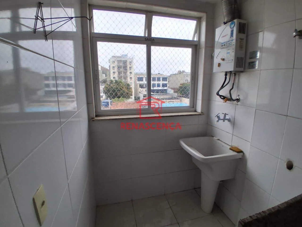 Apartamento de 2 dormitorios con vistas a la ciudad y montañas — photo 5