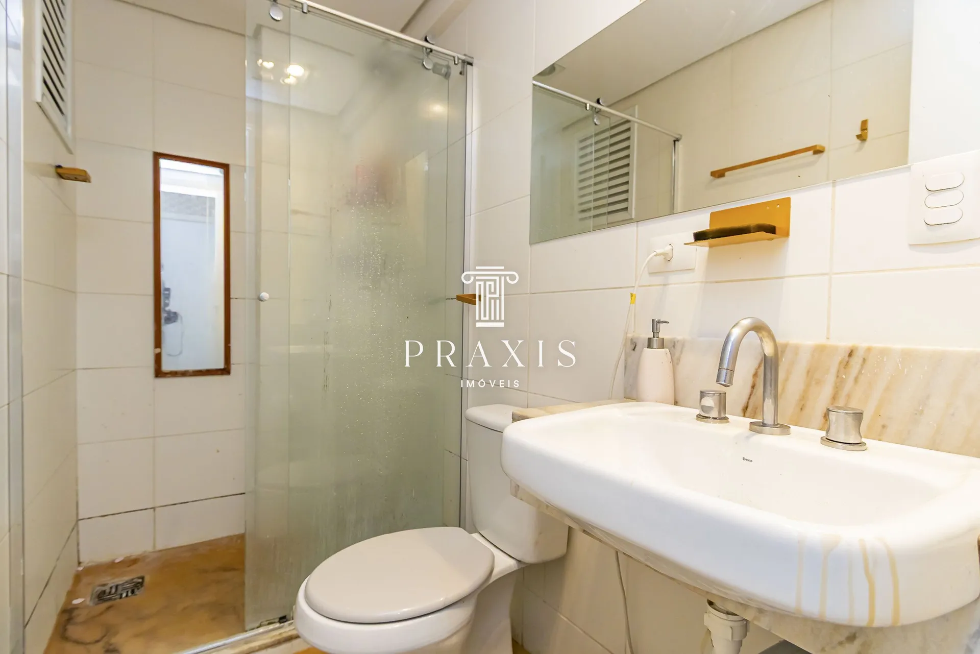 Apartment with 2 en-suite bedrooms and 3 bathrooms — photo 17
