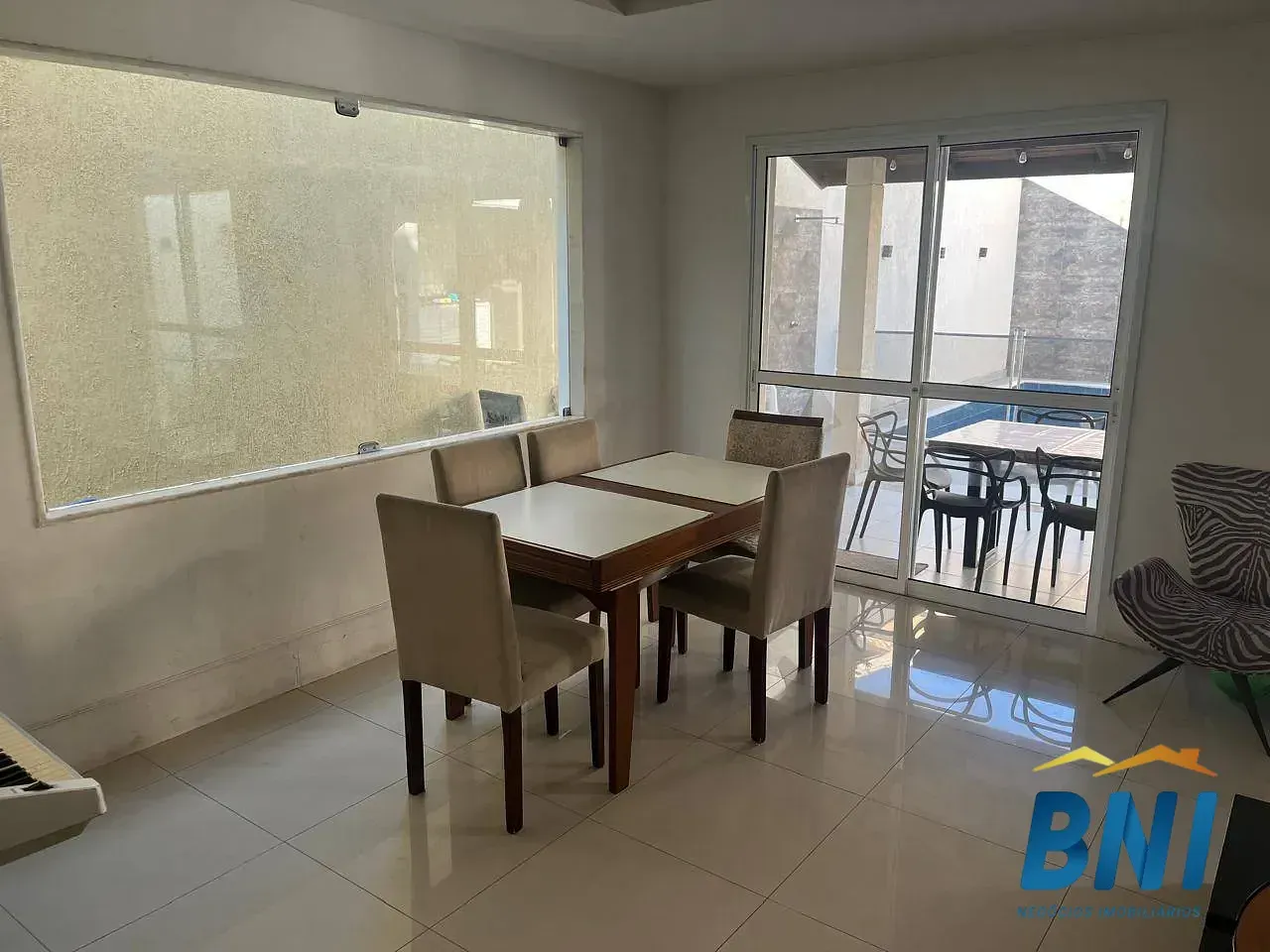 Home office in a 4-bedroom house, 226 m² — photo 14