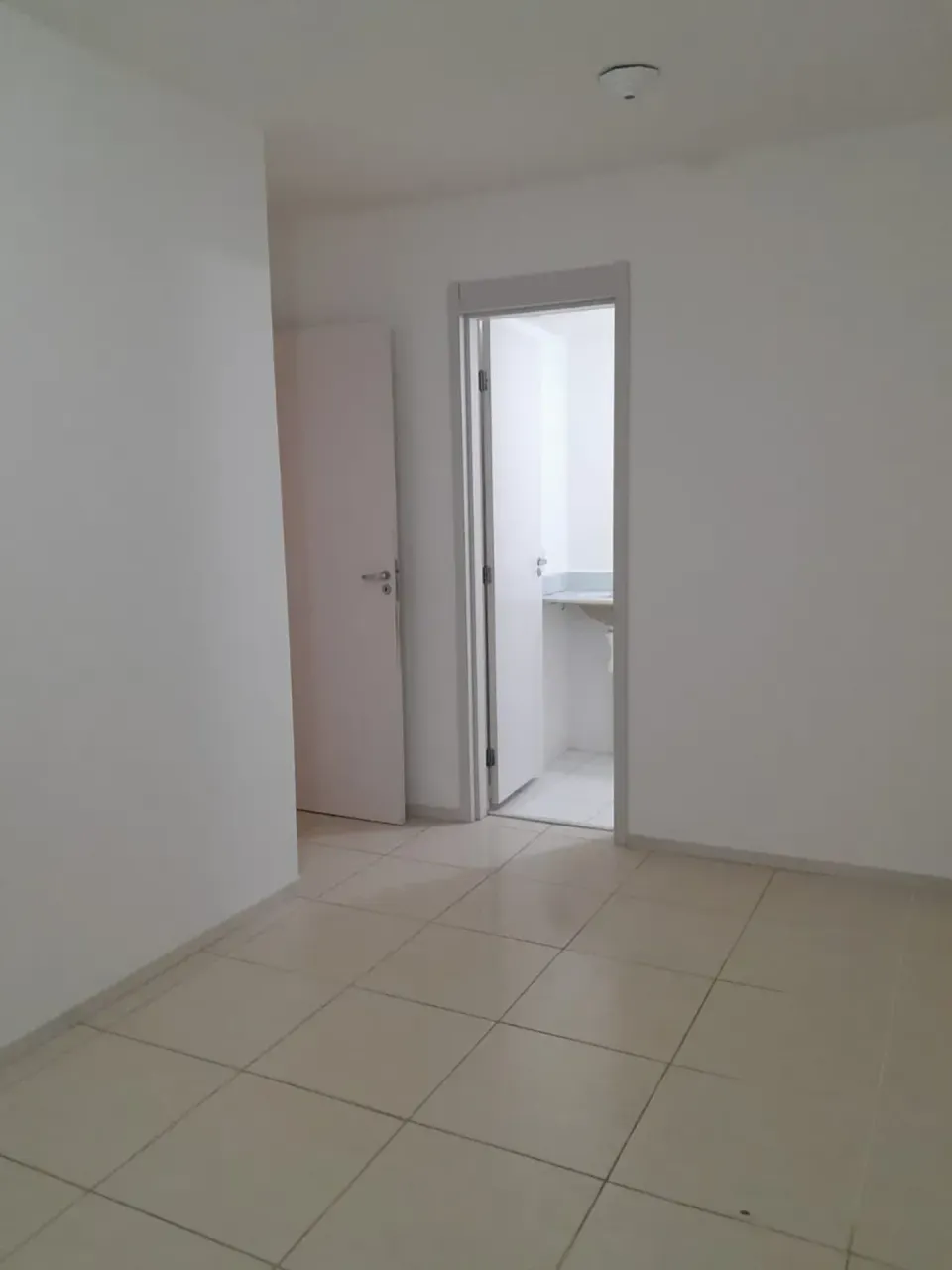2-bedroom apartment with 1 bathroom, 1 parking spot — photo 13