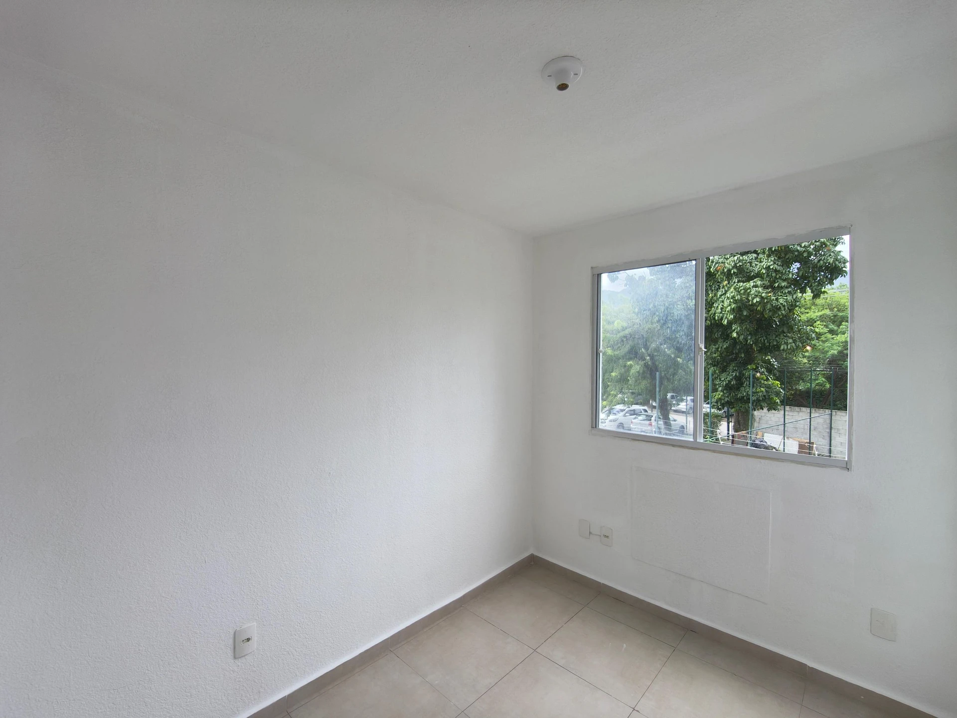 2-bedroom apartment with 1 parking space and 1 bath — photo 21