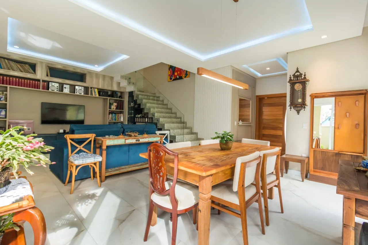 House with 4 en-suite bedrooms and open kitchen 412 m²