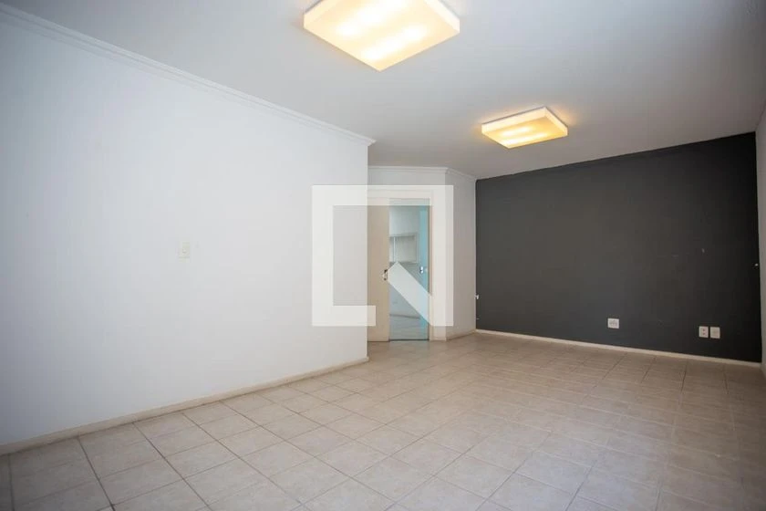 House with 6 bedrooms and a private garden — photo 10