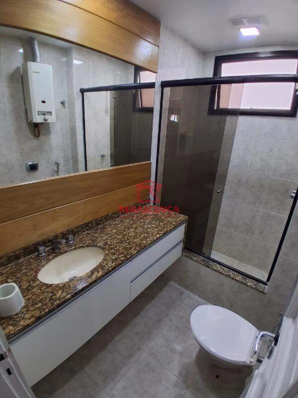 Apartamento com 4 quartos e varanda — photo 19