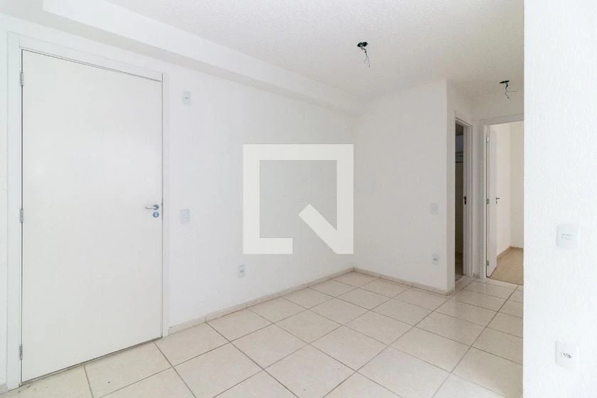 2-bedroom apartment in a building with a gym — photo 9