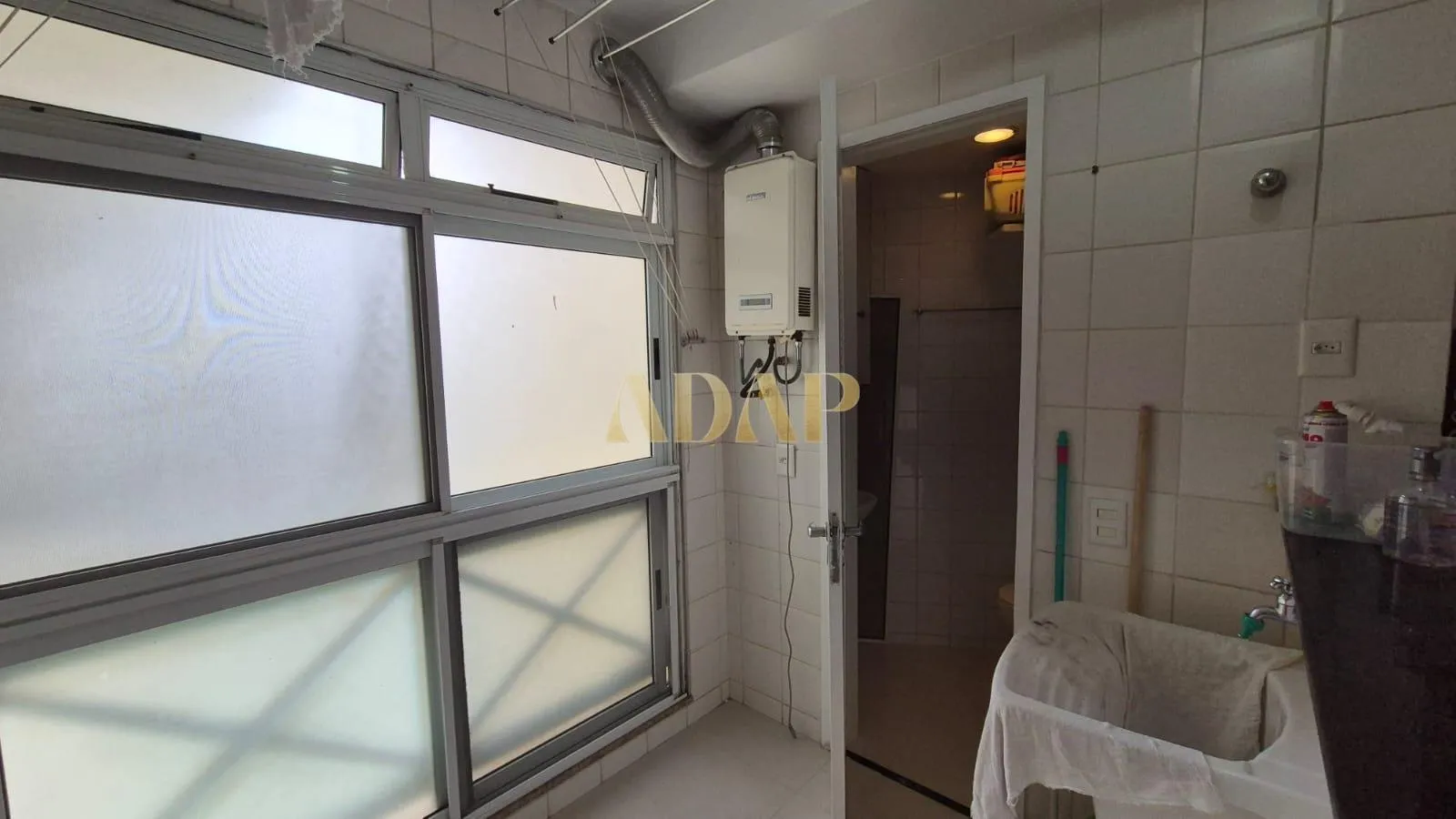 Камін та 3 спальні: квартира 123 м² — photo 8