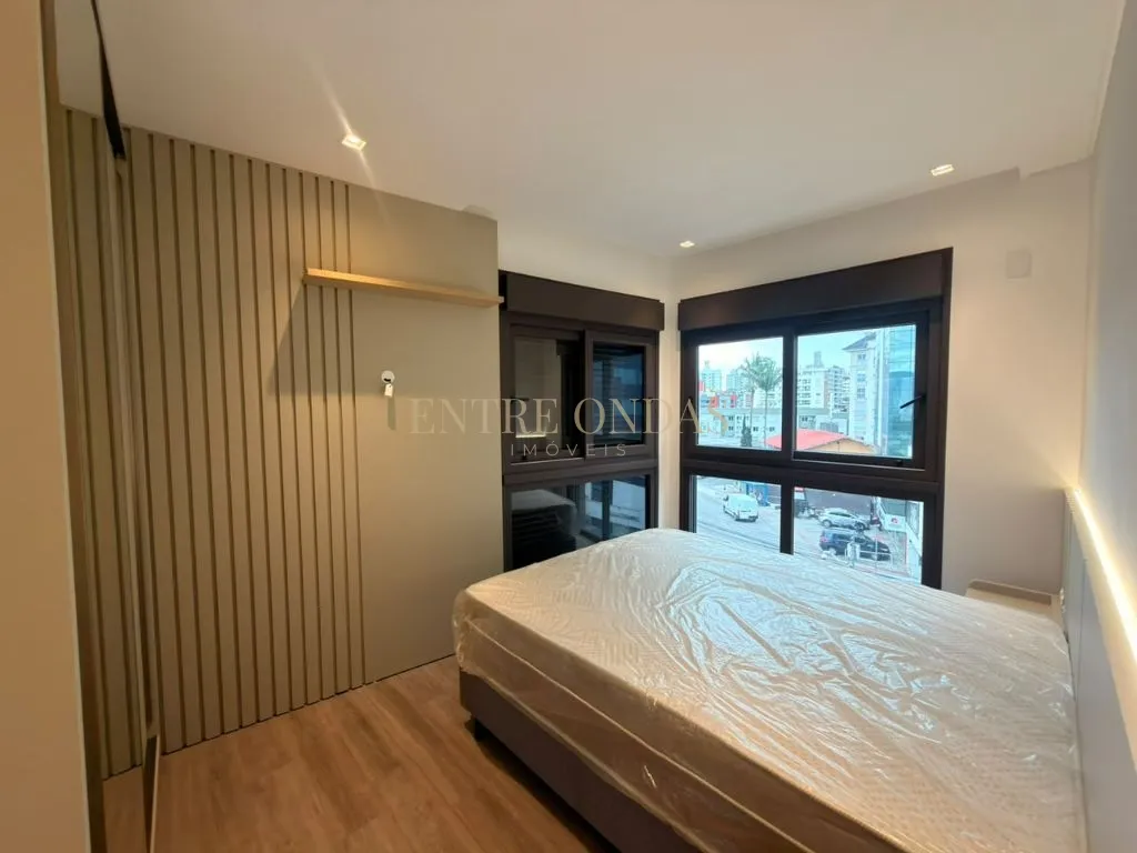 Apartment on the 5th floor with floor-to-ceiling windows — photo 12