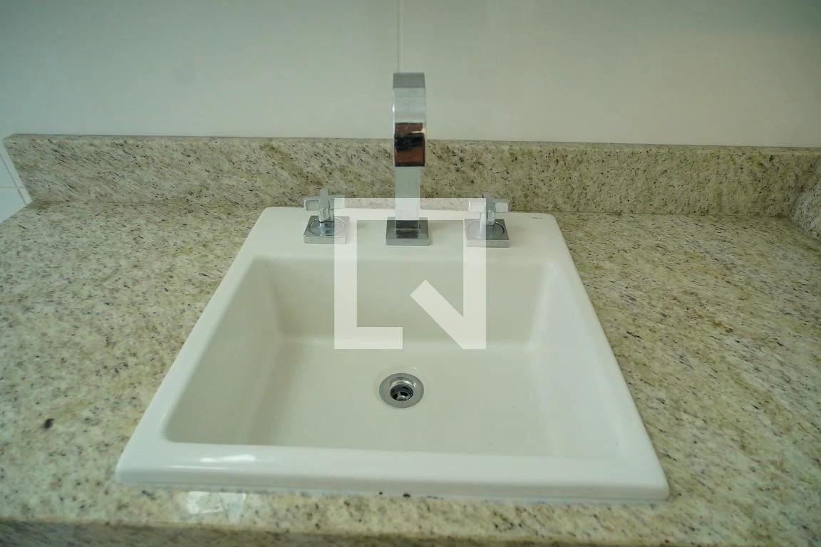 Apartment, 130 m², with floor-to-ceiling windows — photo 5