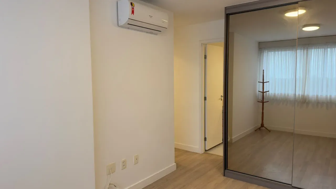 87 m² apartment with 2 bedrooms, enclosed balcony and garden — photo 8