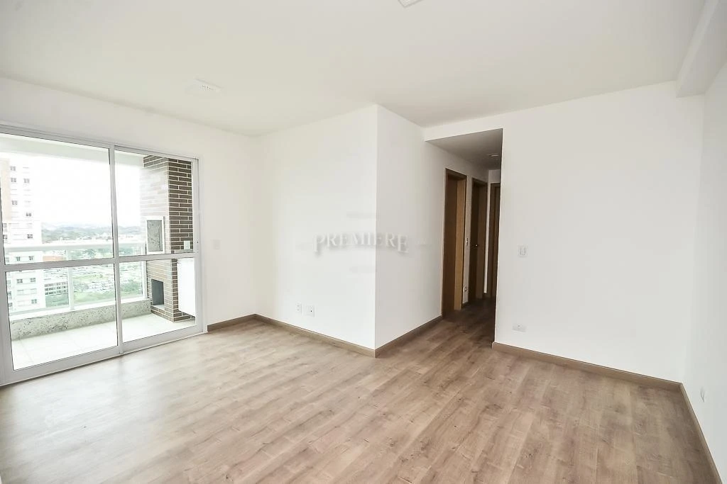 Furnished 3-bedroom apartment with an en-suite
