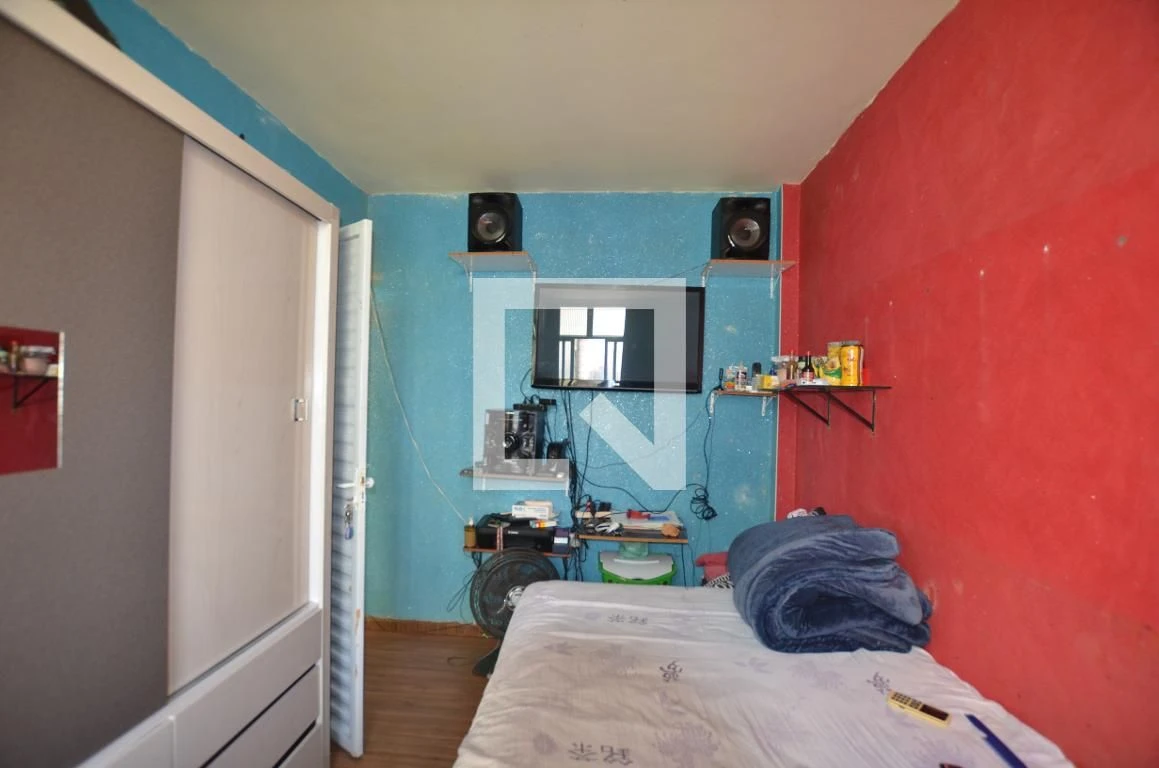 Furnished 2-bedroom apartment with 1 bathroom — photo 25