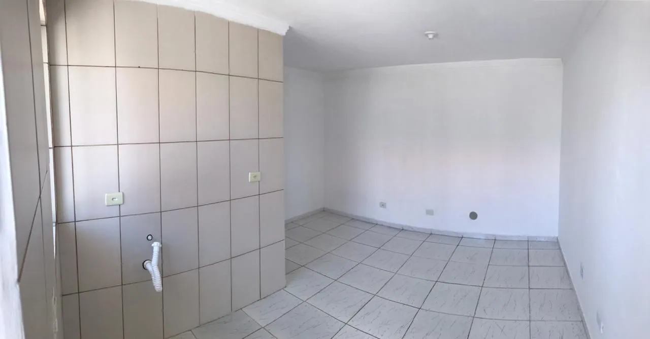 Studio with closed kitchen and 1 parking space — photo 8