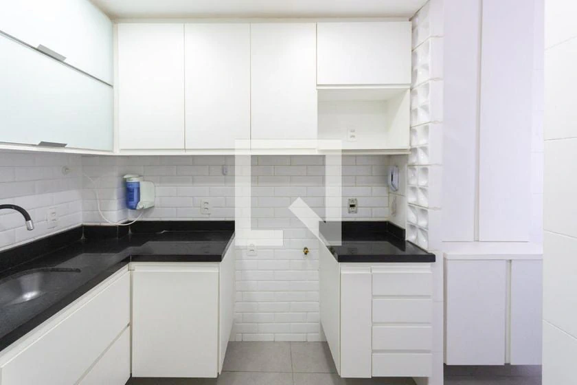Mountain view in a 3-bedroom apartment, 64 m² — photo 7