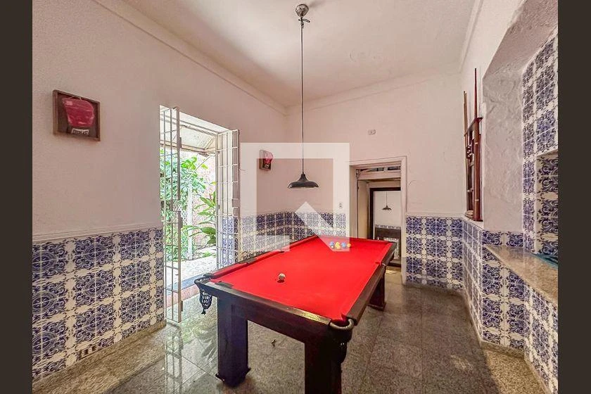 Casa com 4 quartos, jardim privativo e 300 m² — photo 48
