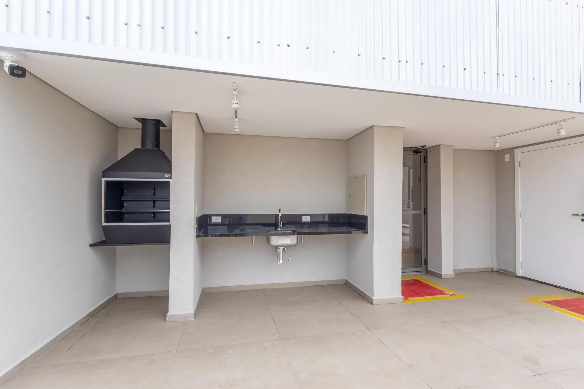 Apartment, 30 m², with floor-to-ceiling windows — photo 17