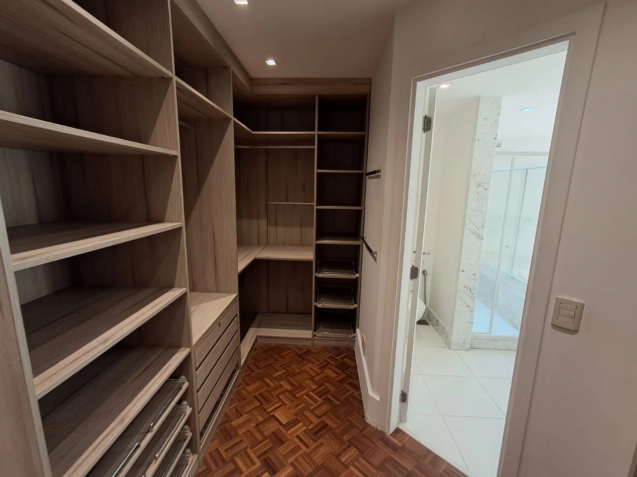 4-suite apartment with 370 m² and private BBQ area — photo 14