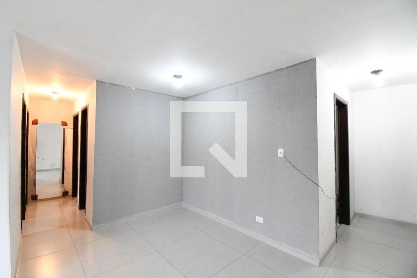 3-bedroom apartment with a grill on the balcony in Curitiba — photo 24