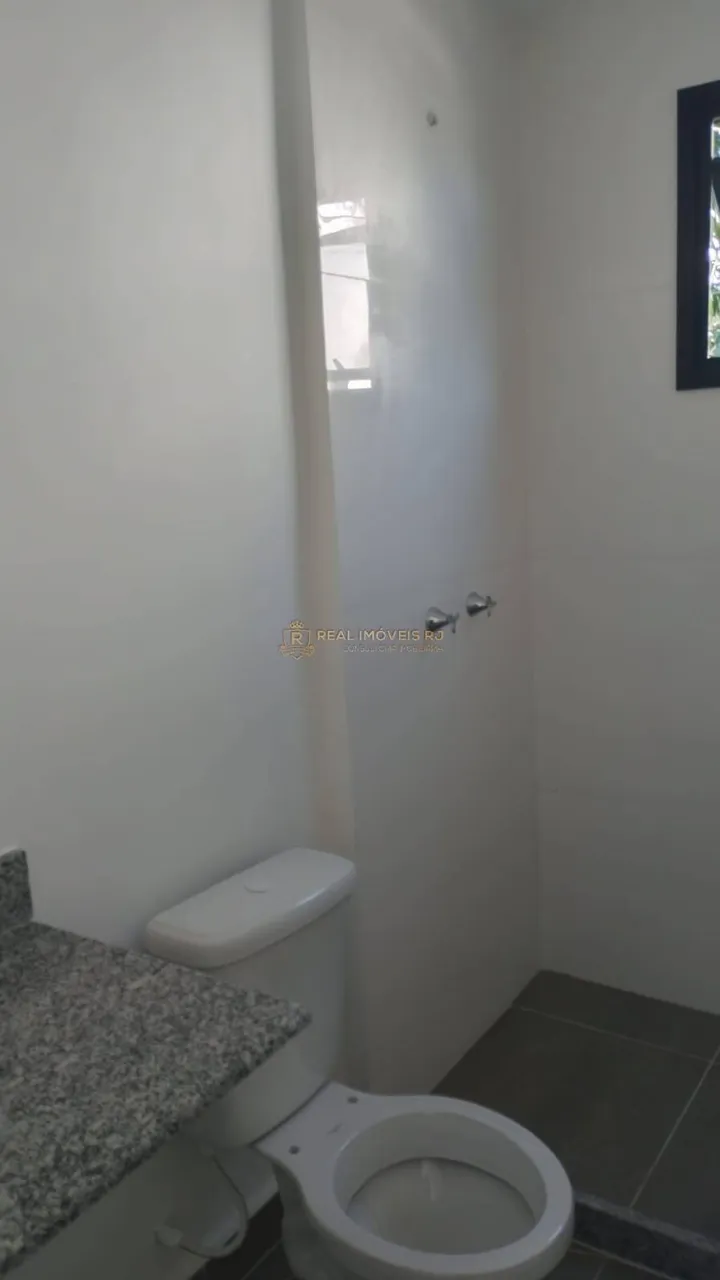 Unfurnished apartment with 2 bedrooms and 2 bathrooms — photo 20