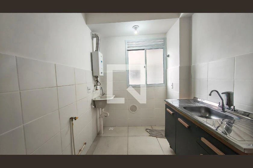 2-bedroom apartment with a mountain view — photo 3