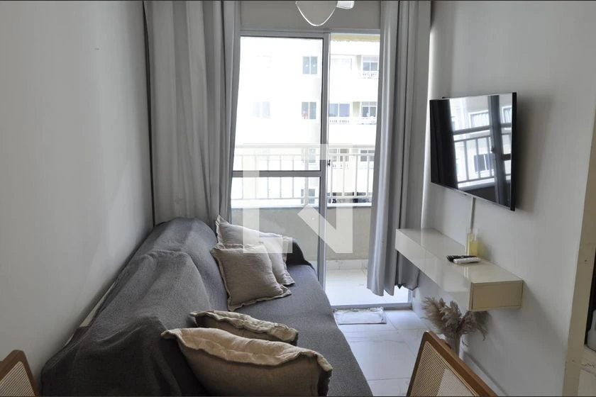 Furnished apartment, 37 m², with a home office — photo 2