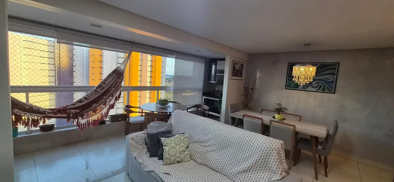 4-bedroom apartment in a building with a gym — photo 8