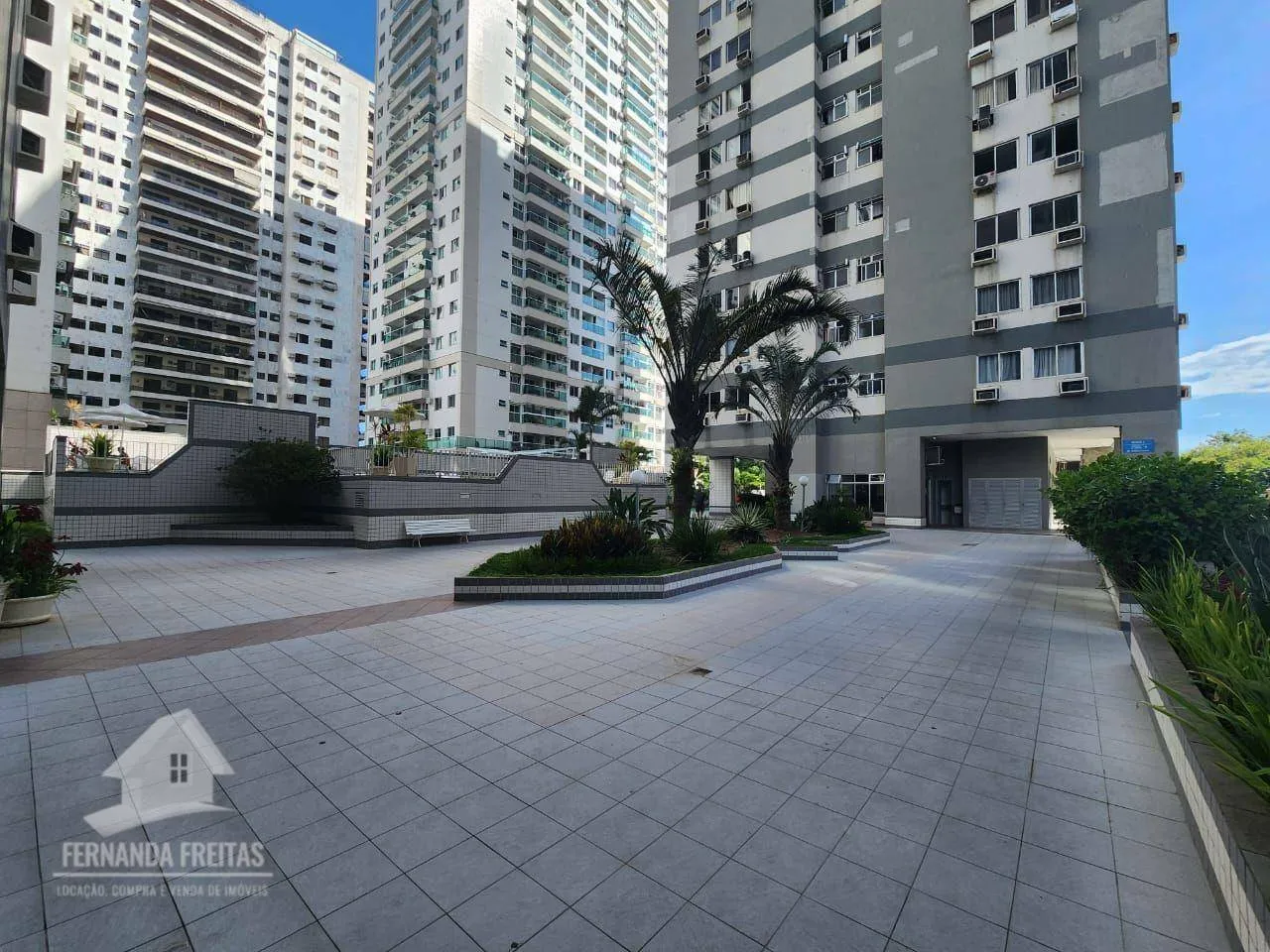 197 m² apartment on the 22nd floor with a private garden — photo 67