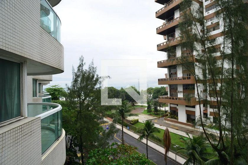 Furnished 1-bedroom apartment with a balcony — photo 3