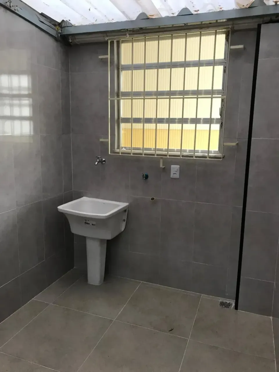 2-bedroom apartment with enclosed balcony and parking — photo 7