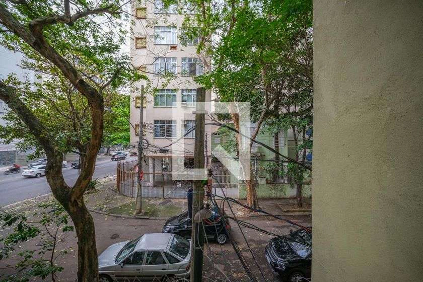 80 m² apartment with an open-plan kitchen and 2 bedrooms — photo 7