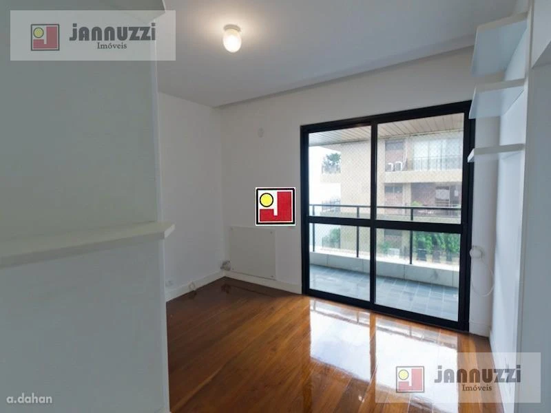 Water view in a 4-bedroom apartment, 319 m² — photo 32