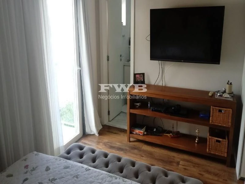 11-bedroom house with a walk-in closet in Rio de Janeiro — photo 14