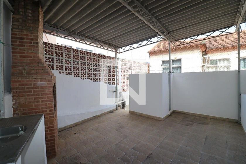 Apartment with 2 bedrooms, 1 bathroom and separate kitchen — photo 29