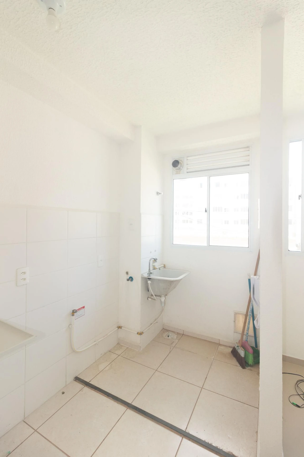 Apartamento com 2 quartos e piscina no condomínio — photo 19