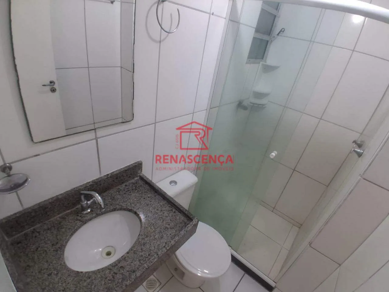 Apartamento de 2 quartos em condomínio com piscina — photo 13