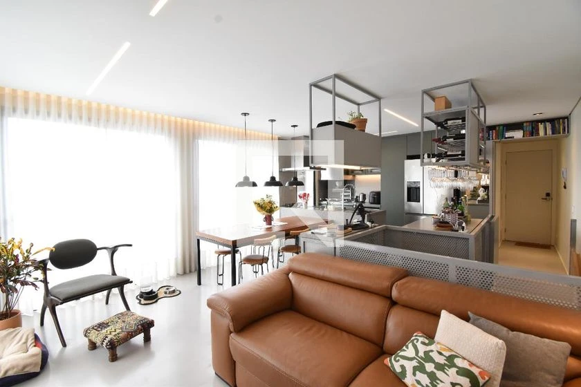 Furnished apartment with 3 en-suite bedrooms — photo 3