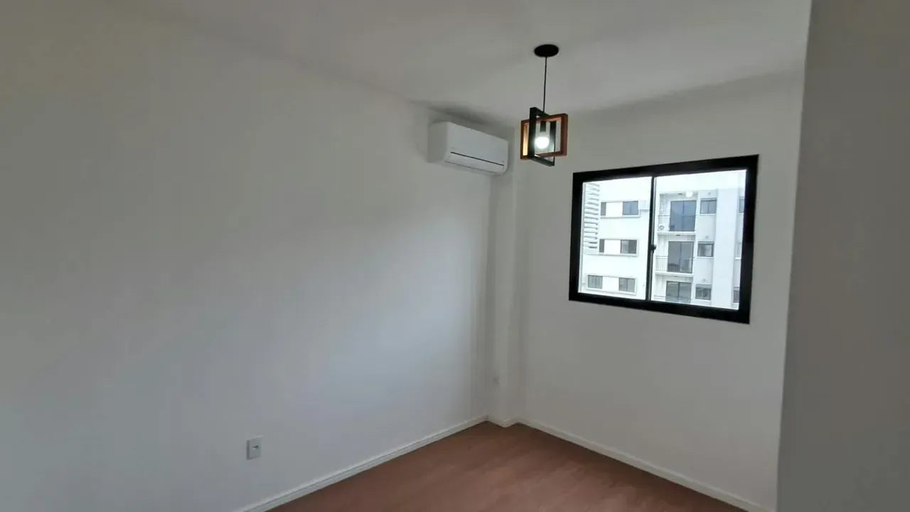 2-bedroom apartment with open-plan kitchen and 43 m² — photo 13