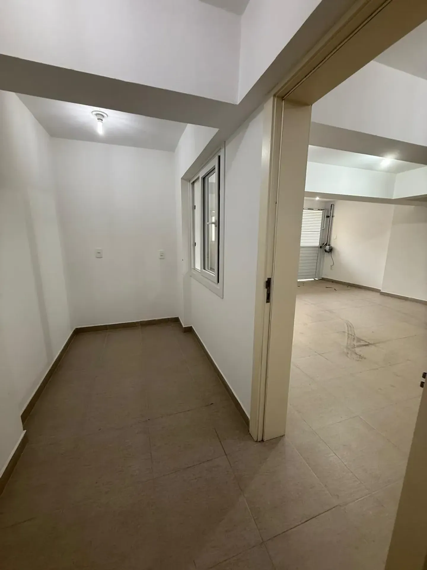 Furnished house, 263 m², with a water view — photo 43