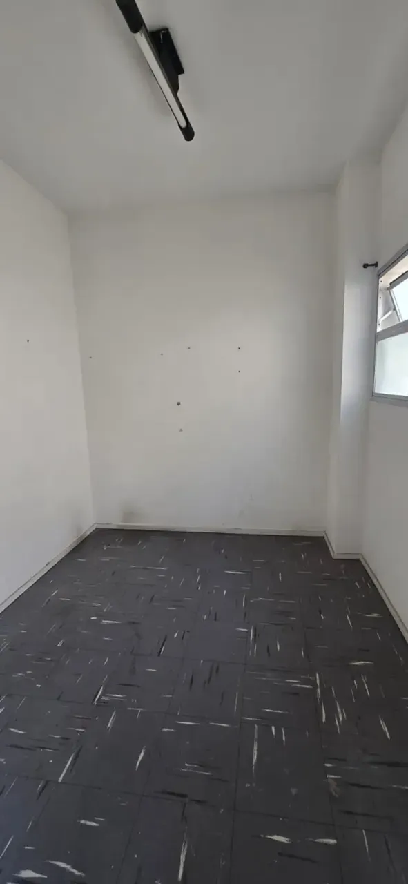 2-bedroom apartment with separate kitchen, pets allowed — photo 16