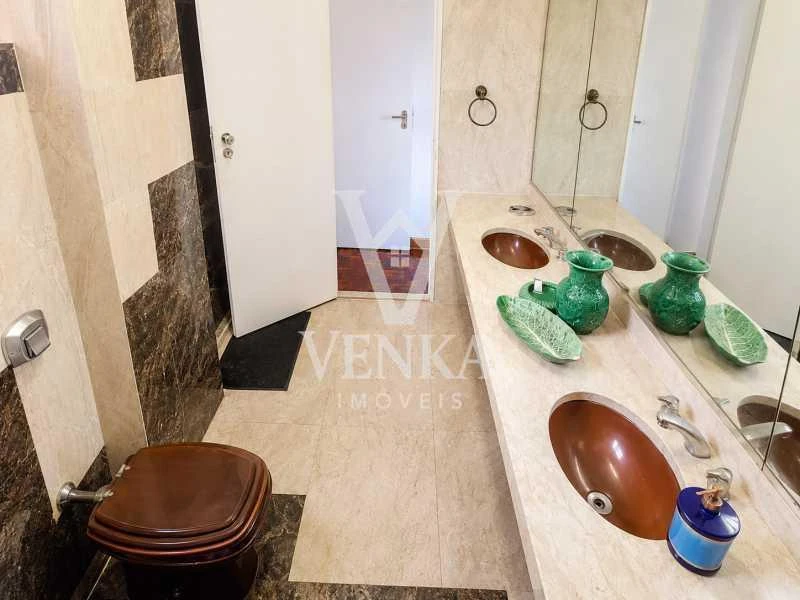 Furnished 210 m² penthouse with a full-length balcony — photo 16