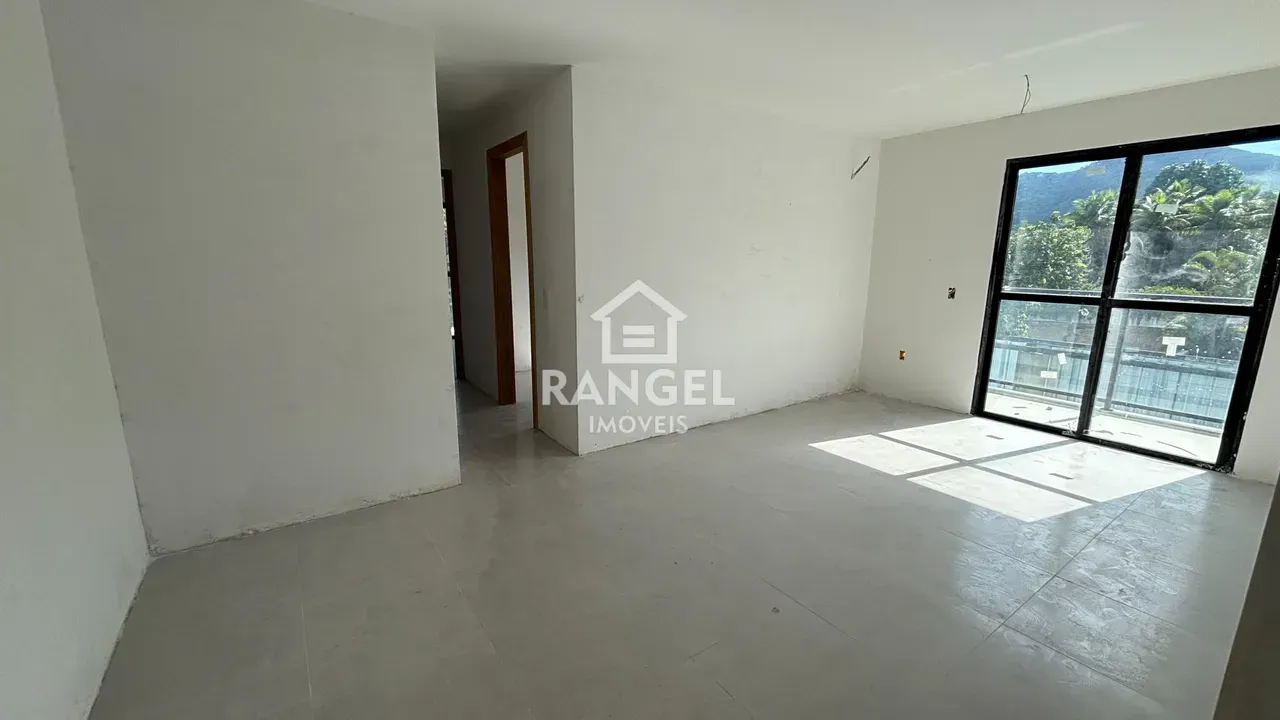 Apartamento sem mobília com 2 quartos e varanda — photo 9